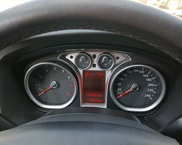 Форд Фокус, объемом двигателя 1.6 л и пробегом 248 тыс. км за 5500 $, фото 9 на Automoto.ua