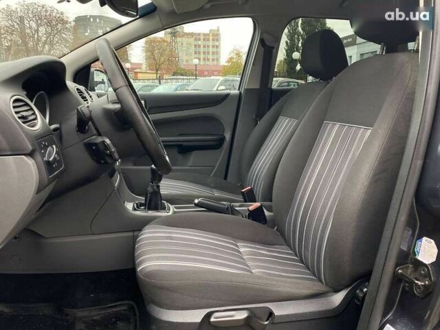 Форд Фокус, объемом двигателя 1.6 л и пробегом 330 тыс. км за 5890 $, фото 19 на Automoto.ua