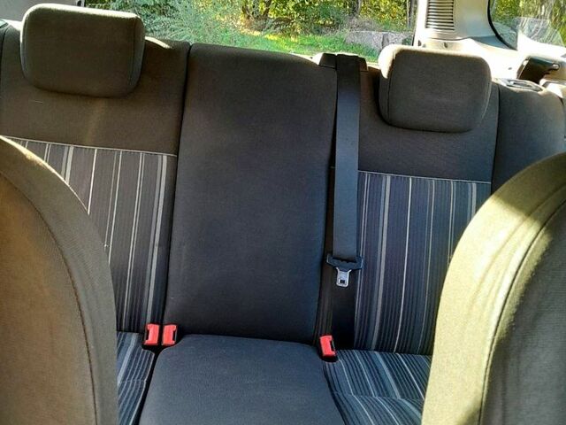 Форд Фокус, объемом двигателя 1.5 л и пробегом 277 тыс. км за 5200 $, фото 10 на Automoto.ua