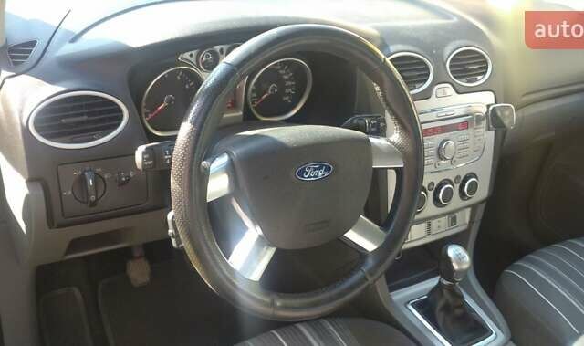 Форд Фокус 2008 у Рівному на Automoto.ua Форд Фокус, об'ємом двигуна 2 л та пробігом 198 тис. км за 5099 $, фото 2 на Automoto.ua