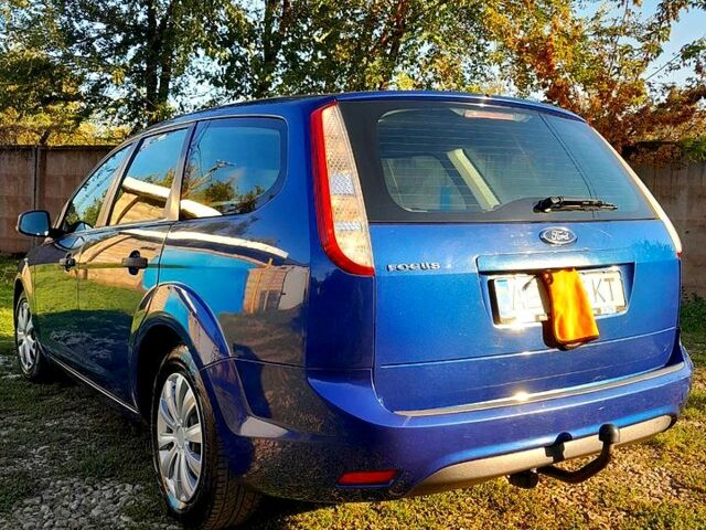 Форд Фокус, объемом двигателя 1.5 л и пробегом 277 тыс. км за 5200 $, фото 2 на Automoto.ua