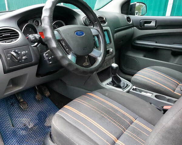 Форд Фокус, об'ємом двигуна 1.6 л та пробігом 329 тис. км за 5000 $, фото 3 на Automoto.ua