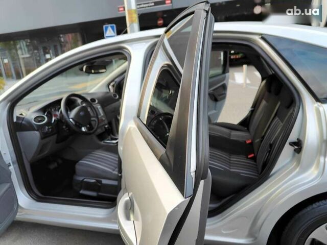 Форд Фокус, объемом двигателя 1.6 л и пробегом 188 тыс. км за 5490 $, фото 5 на Automoto.ua