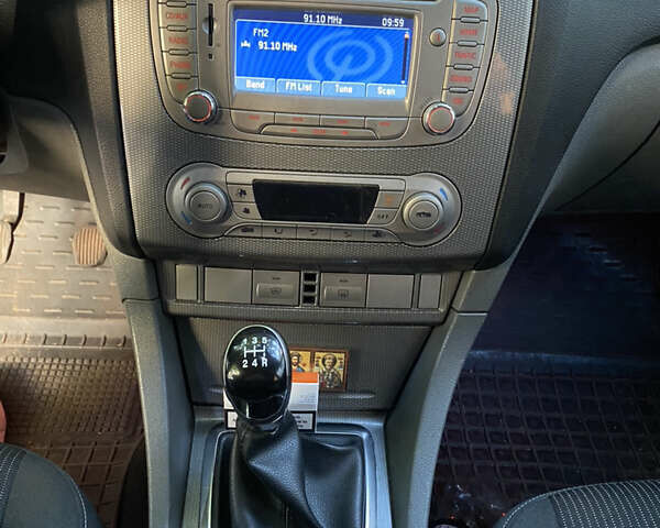 Форд Фокус, об'ємом двигуна 1.6 л та пробігом 291 тис. км за 5800 $, фото 5 на Automoto.ua