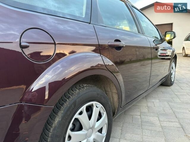 Форд Фокус, об'ємом двигуна 1.6 л та пробігом 248 тис. км за 5300 $, фото 12 на Automoto.ua