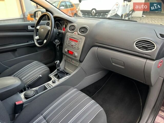 Форд Фокус, об'ємом двигуна 1.6 л та пробігом 248 тис. км за 5300 $, фото 25 на Automoto.ua