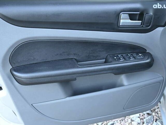 Форд Фокус, об'ємом двигуна 1.6 л та пробігом 306 тис. км за 4900 $, фото 10 на Automoto.ua