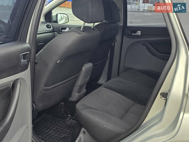 Форд Фокус, объемом двигателя 1.6 л и пробегом 259 тыс. км за 5450 $, фото 19 на Automoto.ua