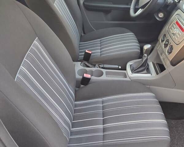 Форд Фокус 2009 у Белой Церкве на Automoto.ua Форд Фокус, об'ємом двигуна 1.6 л та пробігом 207 тис. км за 6350 $, фото 32 на Automoto.ua
