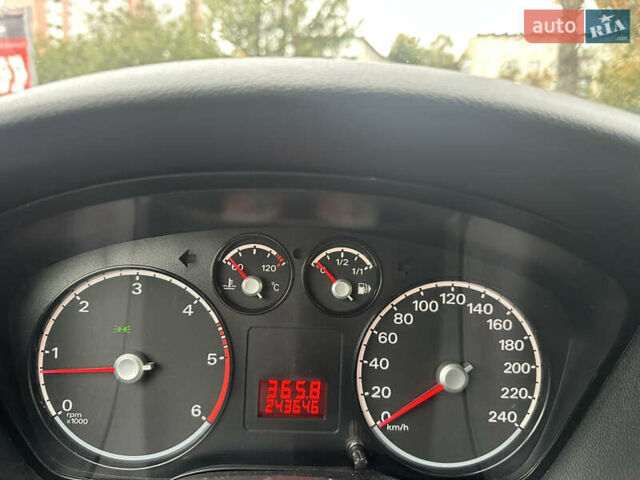 Форд Фокус, об'ємом двигуна 1.6 л та пробігом 245 тис. км за 4800 $, фото 20 на Automoto.ua