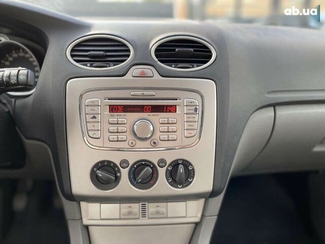 Форд Фокус, объемом двигателя 1.6 л и пробегом 174 тыс. км за 4999 $, фото 29 на Automoto.ua