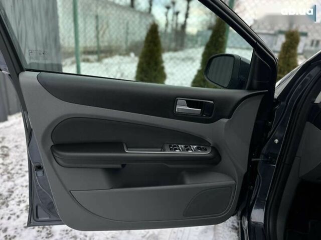 Форд Фокус, об'ємом двигуна 1.8 л та пробігом 207 тис. км за 6500 $, фото 18 на Automoto.ua