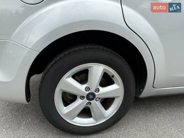 Форд Фокус, объемом двигателя 1.6 л и пробегом 169 тыс. км за 5799 $, фото 22 на Automoto.ua