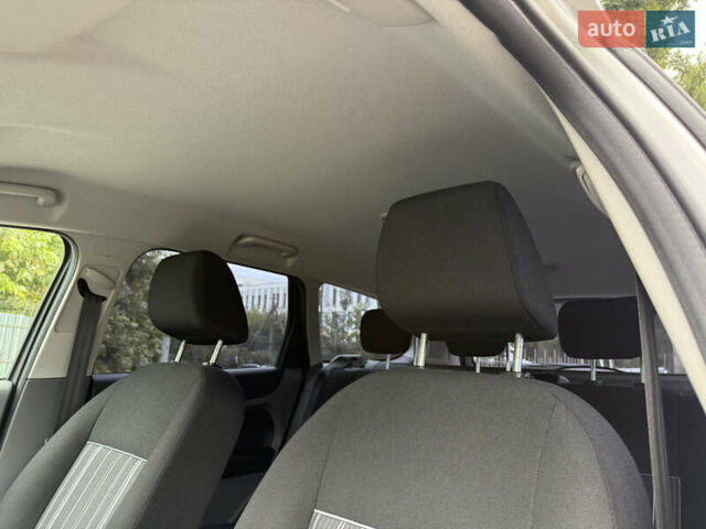 Форд Фокус, объемом двигателя 1.6 л и пробегом 169 тыс. км за 5799 $, фото 32 на Automoto.ua