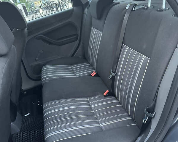 Форд Фокус, объемом двигателя 1.62 л и пробегом 245 тыс. км за 4900 $, фото 8 на Automoto.ua