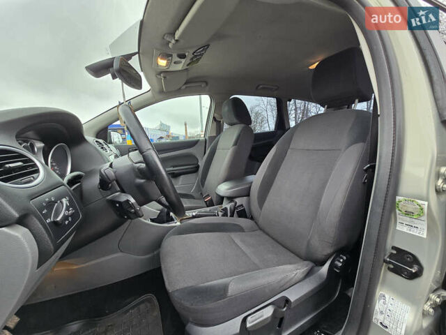 Форд Фокус, объемом двигателя 1.6 л и пробегом 259 тыс. км за 5450 $, фото 18 на Automoto.ua