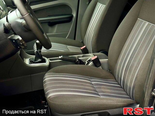 Форд Фокус, объемом двигателя 16 л и пробегом 178 тыс. км за 5900 $, фото 8 на Automoto.ua