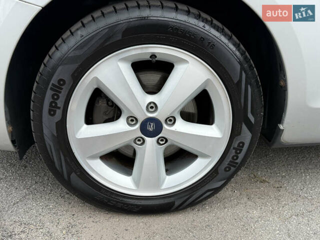 Форд Фокус, объемом двигателя 1.6 л и пробегом 169 тыс. км за 5799 $, фото 7 на Automoto.ua