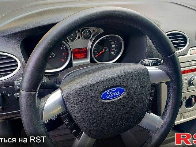 Форд Фокус, объемом двигателя 1.6 л и пробегом 190 тыс. км за 5600 $, фото 9 на Automoto.ua
