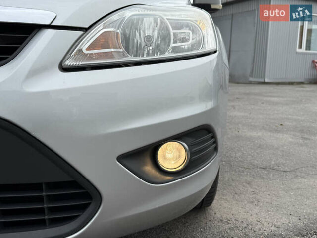 Форд Фокус, объемом двигателя 1.6 л и пробегом 169 тыс. км за 5799 $, фото 4 на Automoto.ua