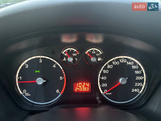 Форд Фокус, объемом двигателя 1.62 л и пробегом 245 тыс. км за 4900 $, фото 17 на Automoto.ua