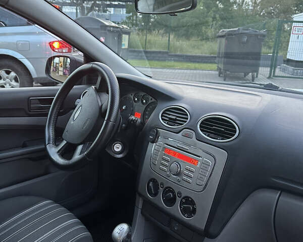 Форд Фокус, объемом двигателя 1.62 л и пробегом 245 тыс. км за 4900 $, фото 10 на Automoto.ua