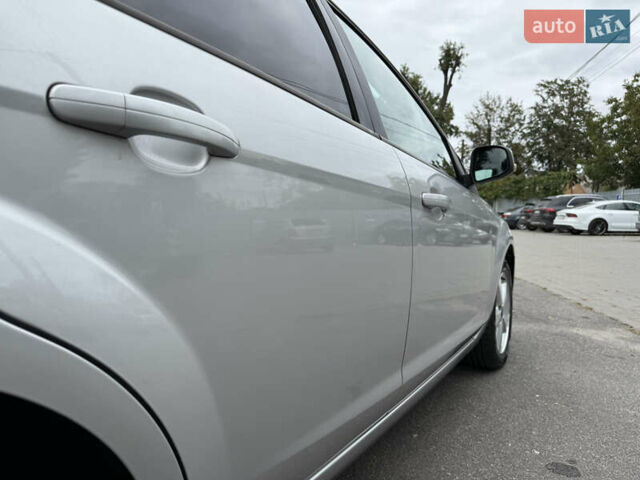 Форд Фокус, объемом двигателя 1.6 л и пробегом 169 тыс. км за 5799 $, фото 25 на Automoto.ua