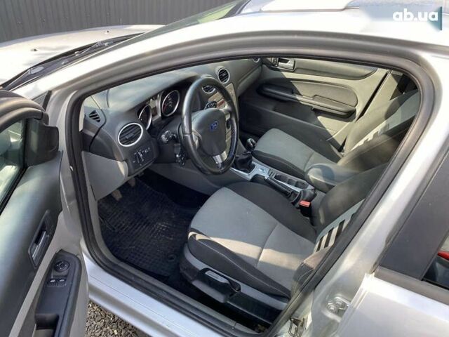 Форд Фокус, объемом двигателя 1.6 л и пробегом 174 тыс. км за 4999 $, фото 24 на Automoto.ua