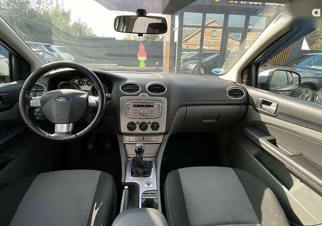 Форд Фокус, объемом двигателя 1.6 л и пробегом 174 тыс. км за 4999 $, фото 26 на Automoto.ua