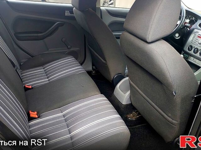 Форд Фокус, объемом двигателя 1.6 л и пробегом 190 тыс. км за 5600 $, фото 6 на Automoto.ua