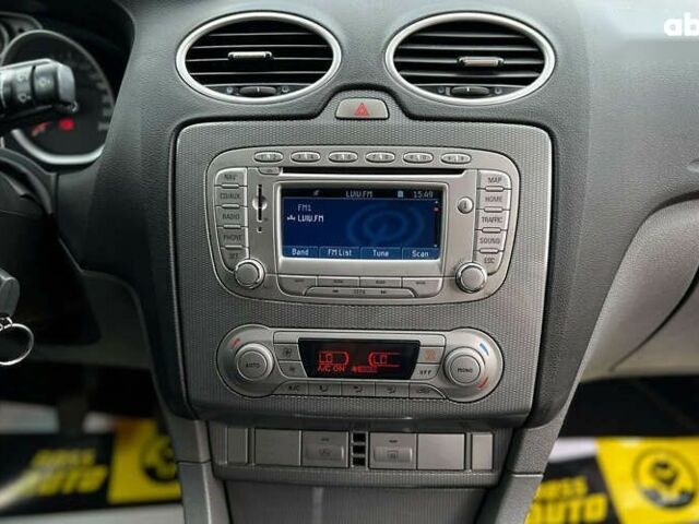 Форд Фокус, об'ємом двигуна 1.6 л та пробігом 288 тис. км за 6900 $, фото 10 на Automoto.ua