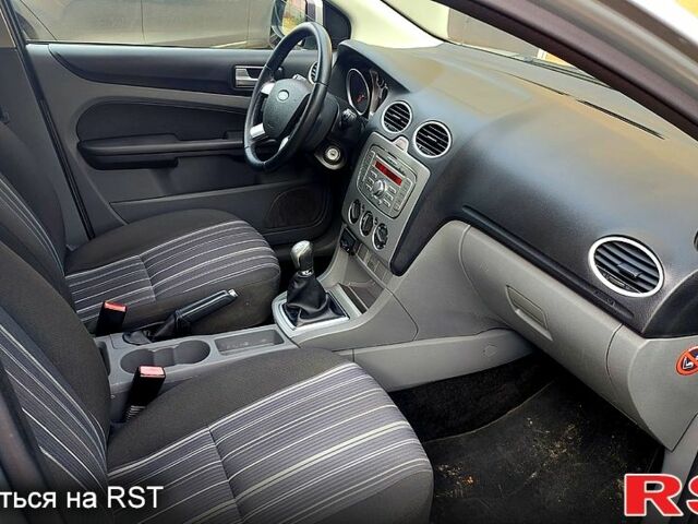 Форд Фокус, объемом двигателя 1.6 л и пробегом 190 тыс. км за 5600 $, фото 4 на Automoto.ua