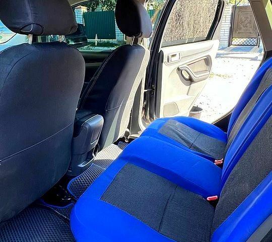 Форд Фокус, объемом двигателя 1.6 л и пробегом 400 тыс. км за 3500 $, фото 5 на Automoto.ua