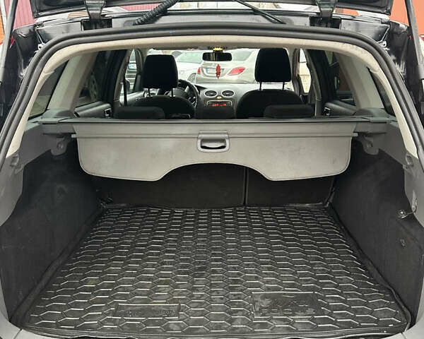 Форд Фокус, объемом двигателя 1.6 л и пробегом 246 тыс. км за 5200 $, фото 10 на Automoto.ua