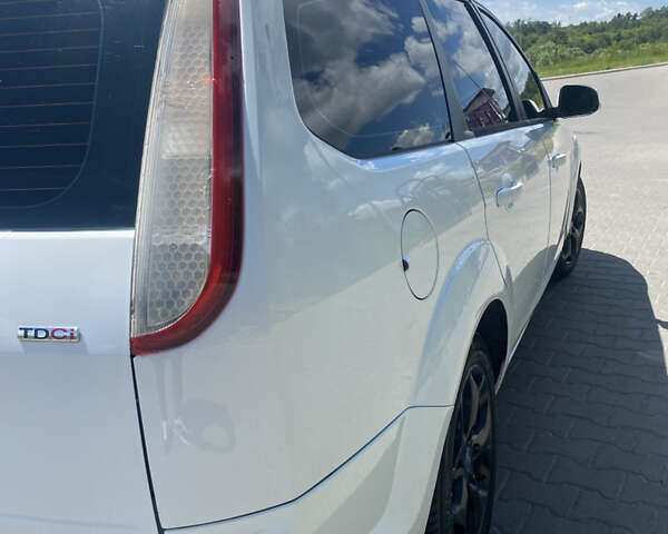 Форд Фокус, объемом двигателя 1.6 л и пробегом 275 тыс. км за 5300 $, фото 8 на Automoto.ua