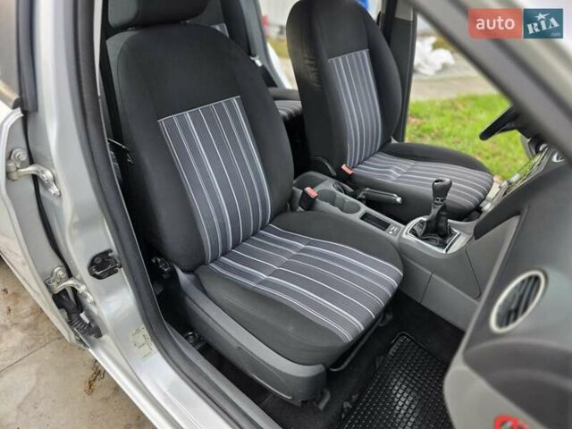 Форд Фокус, объемом двигателя 1.6 л и пробегом 238 тыс. км за 5500 $, фото 19 на Automoto.ua