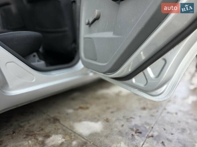 Форд Фокус, объемом двигателя 1.6 л и пробегом 238 тыс. км за 5500 $, фото 17 на Automoto.ua