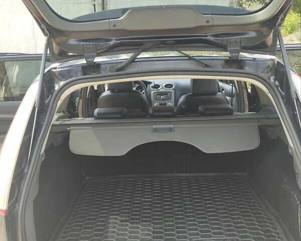Форд Фокус, объемом двигателя 1.6 л и пробегом 292 тыс. км за 5900 $, фото 1 на Automoto.ua
