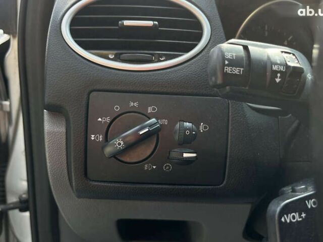 Форд Фокус, об'ємом двигуна 2 л та пробігом 252 тис. км за 4990 $, фото 10 на Automoto.ua