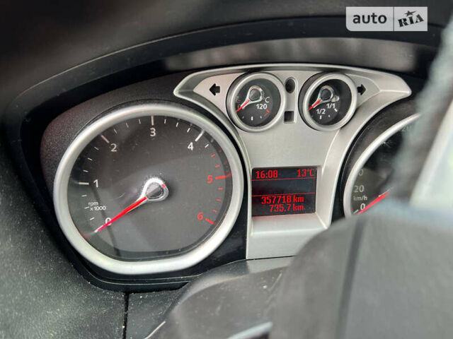 Форд Фокус, об'ємом двигуна 1.75 л та пробігом 358 тис. км за 5600 $, фото 36 на Automoto.ua