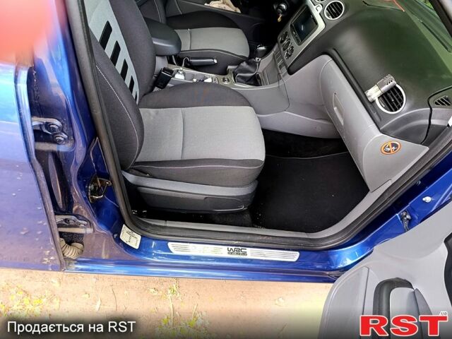 Форд Фокус, объемом двигателя 1.6 л и пробегом 223 тыс. км за 6750 $, фото 5 на Automoto.ua