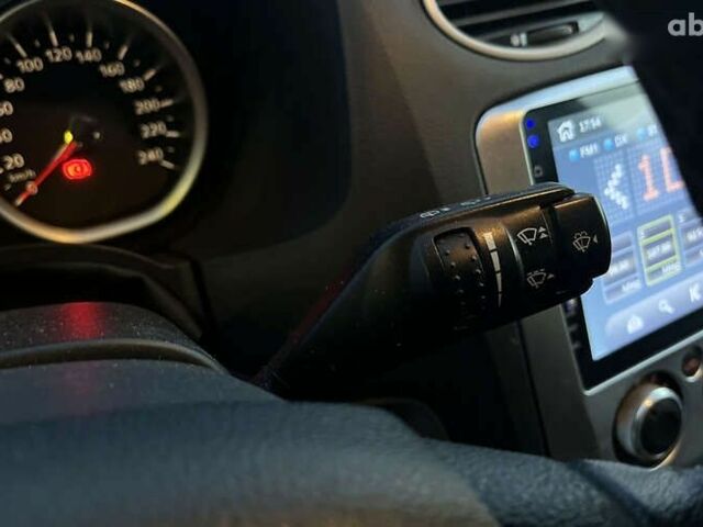 Форд Фокус, объемом двигателя 1.6 л и пробегом 305 тыс. км за 5990 $, фото 16 на Automoto.ua