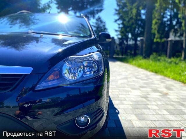 Форд Фокус, объемом двигателя 1.6 л и пробегом 211 тыс. км за 6100 $, фото 3 на Automoto.ua