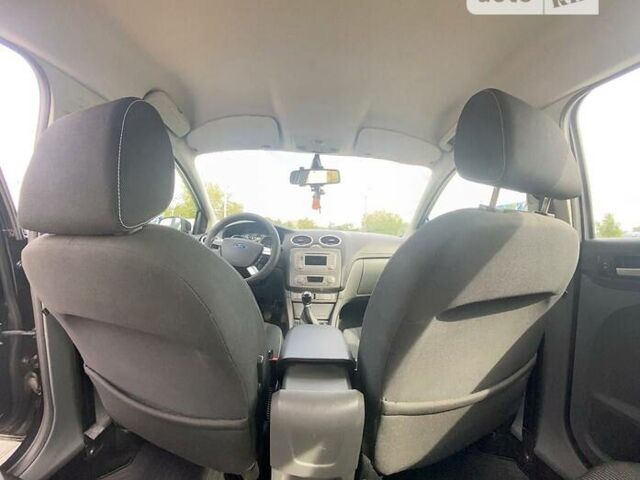 Форд Фокус, объемом двигателя 1.8 л и пробегом 234 тыс. км за 6900 $, фото 18 на Automoto.ua