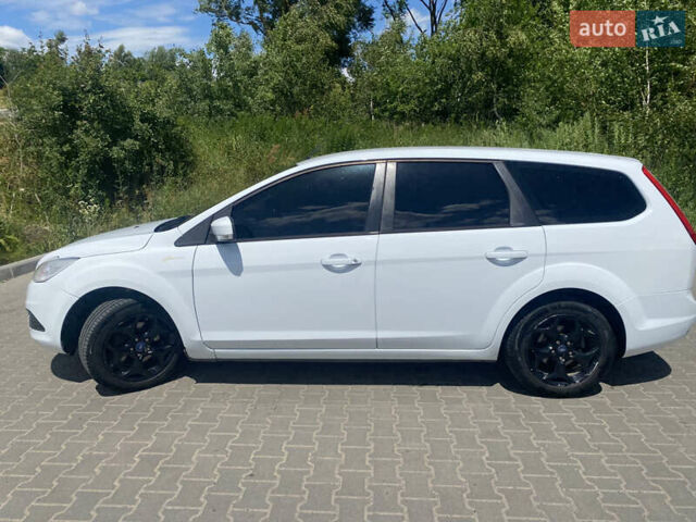 Форд Фокус, объемом двигателя 1.6 л и пробегом 275 тыс. км за 5300 $, фото 3 на Automoto.ua