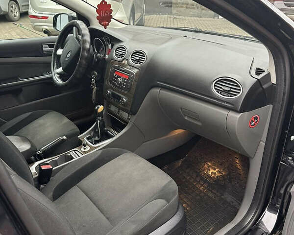 Форд Фокус, объемом двигателя 1.6 л и пробегом 246 тыс. км за 5200 $, фото 8 на Automoto.ua