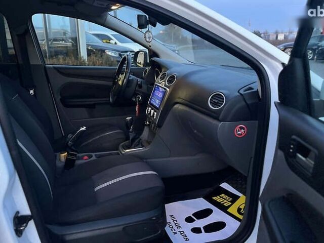 Форд Фокус, объемом двигателя 1.6 л и пробегом 305 тыс. км за 5990 $, фото 21 на Automoto.ua