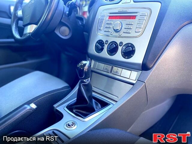 Форд Фокус, объемом двигателя 1.6 л и пробегом 211 тыс. км за 6100 $, фото 6 на Automoto.ua