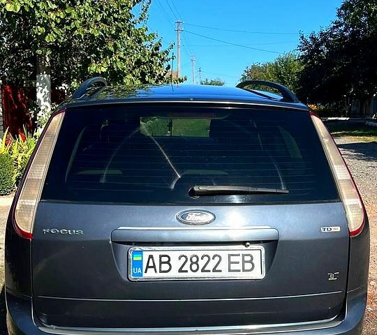 Форд Фокус, объемом двигателя 1.6 л и пробегом 400 тыс. км за 3500 $, фото 2 на Automoto.ua