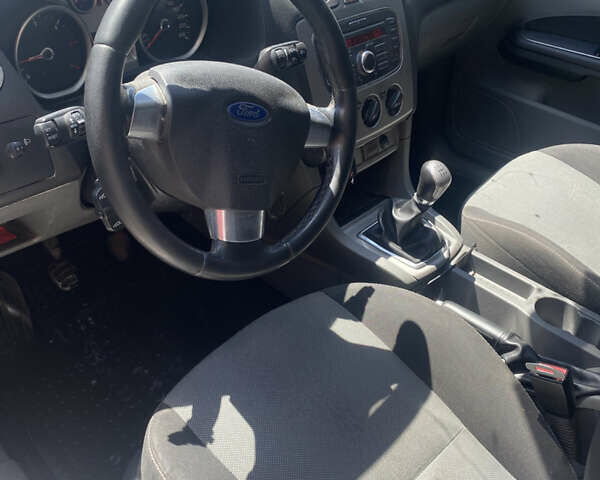 Форд Фокус, объемом двигателя 1.6 л и пробегом 275 тыс. км за 5300 $, фото 15 на Automoto.ua